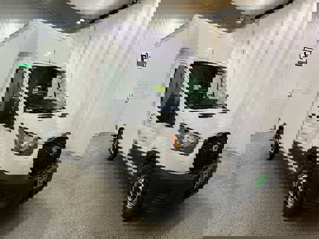 2025 Ford Transit Cutaway Base's photo