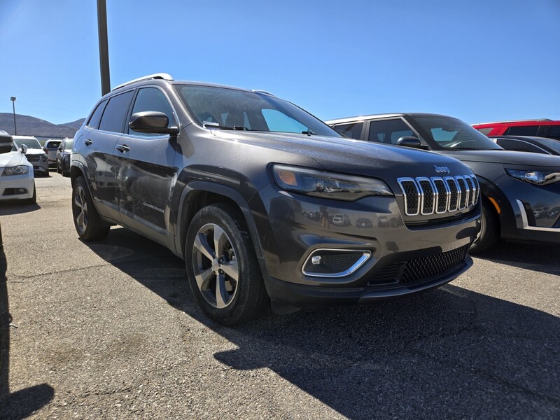 2019 Jeep Cherokee Limited photo 2