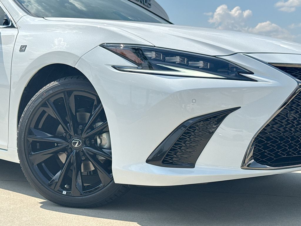 2025 Lexus ES 350 F SPORT Design photo 11