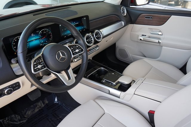 2022 Mercedes Benz GLB 250 photo 2