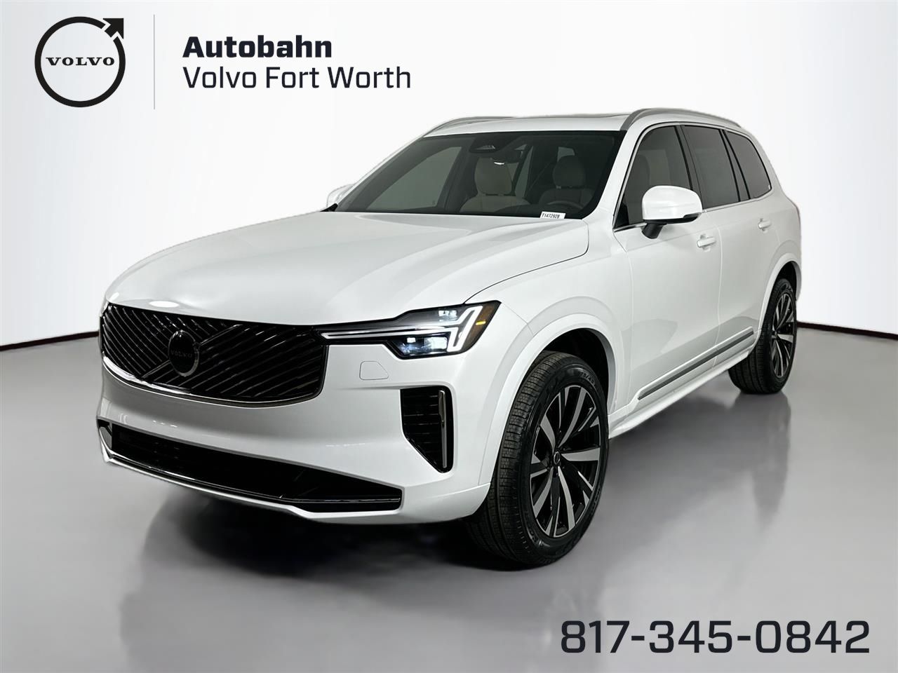 2026 Volvo XC90 Core's photo