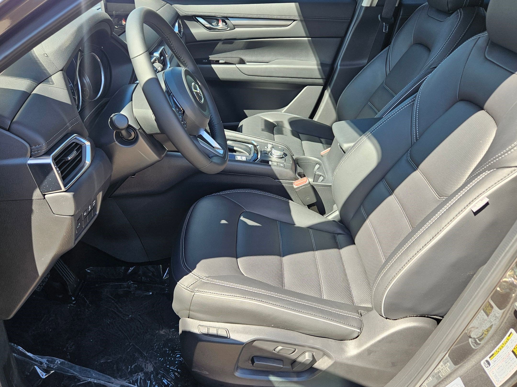 2025 Mazda CX-5 2.5 S Preferred photo 16