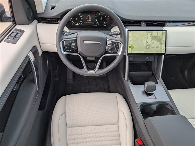 2025 Land Rover Discovery Sport S photo 8