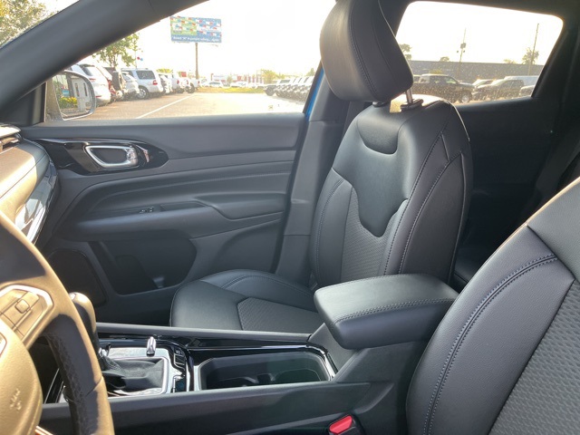 2025 Jeep Compass Latitude photo 10