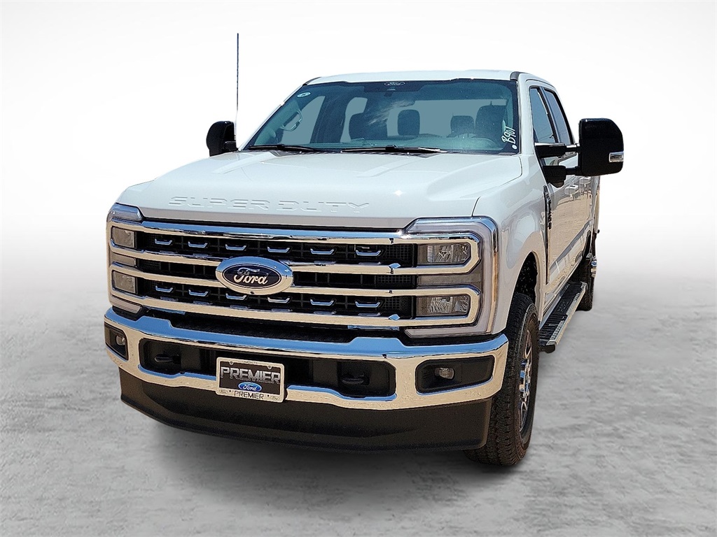 2025 Ford F-250 Lariat photo 4