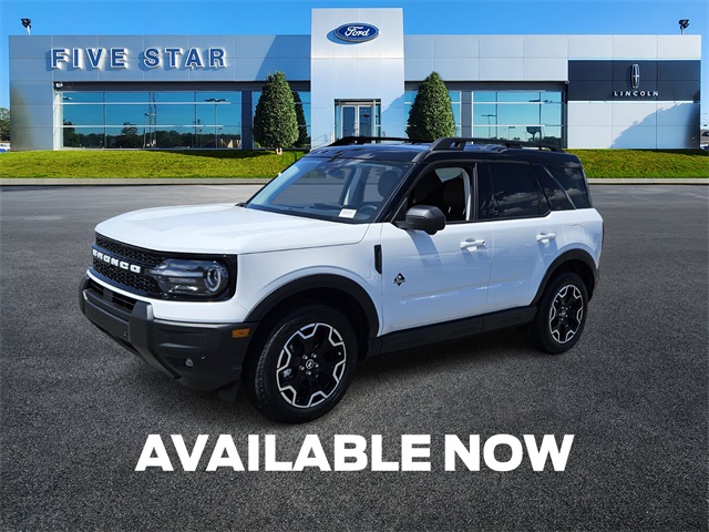 2025 Ford Bronco Sport Outer Banks photo 3