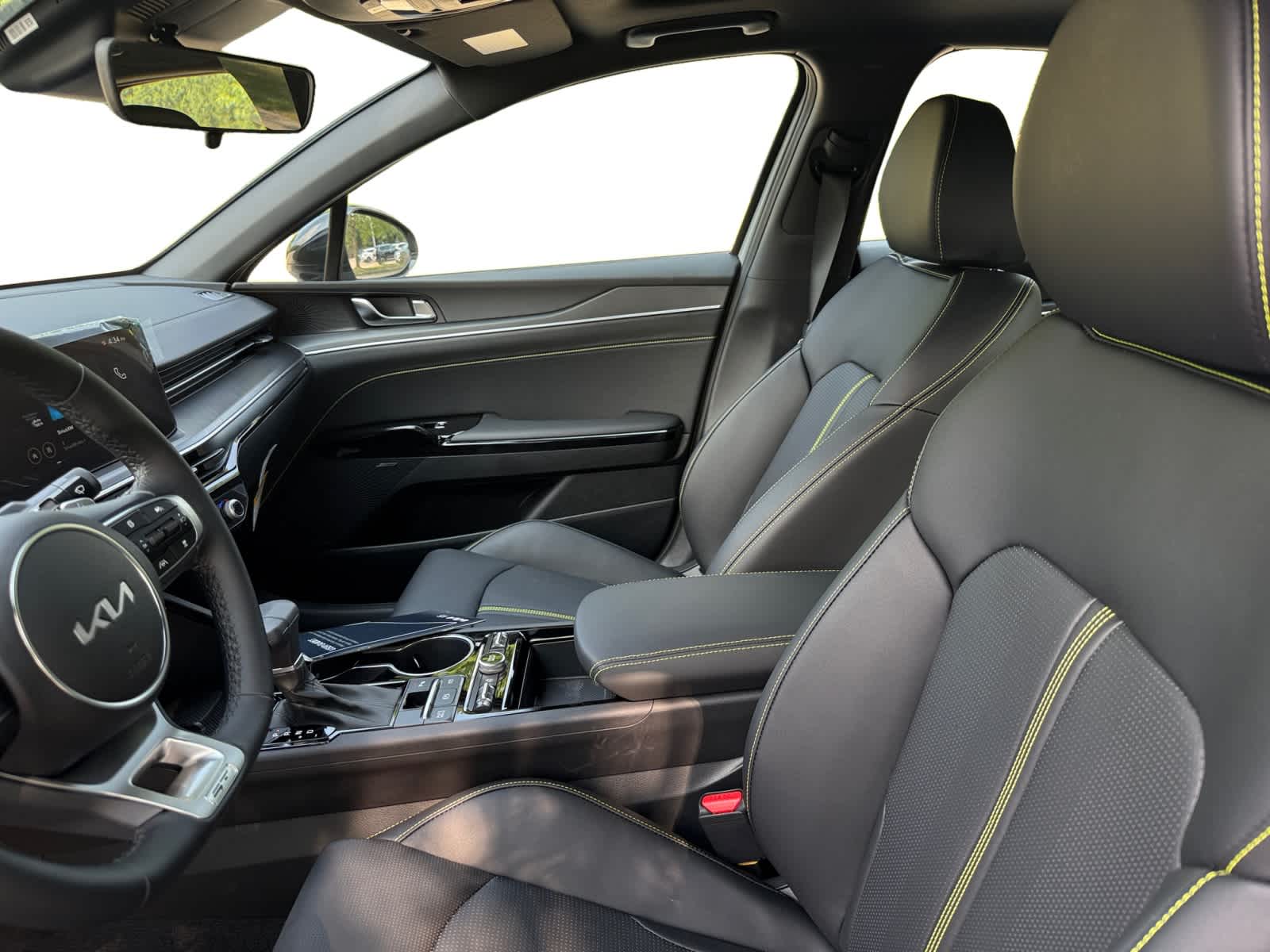 2026 Kia K5 GT photo 9