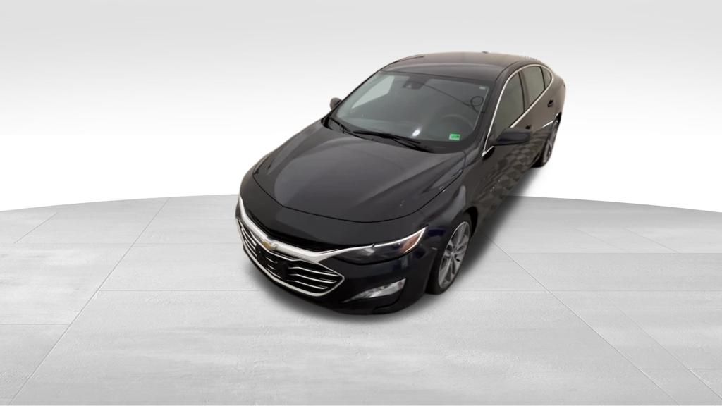 2023 Chevrolet Malibu 1LT photo 2