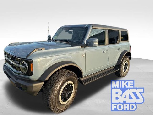 2025 Ford Bronco 4-Door Outer Banks's photo