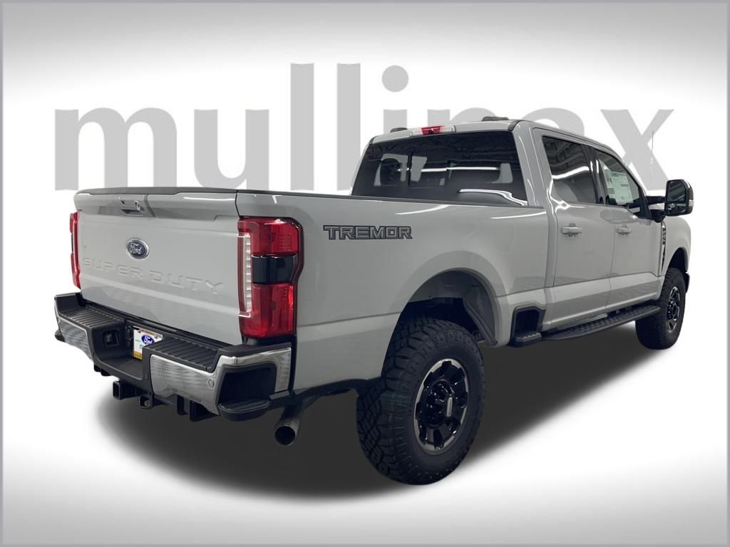 2026 Ford F-250 Lariat photo 3