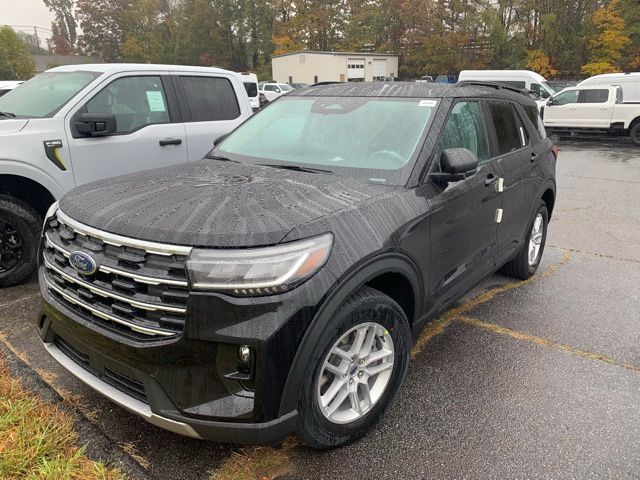 2026 Ford Explorer photo 2