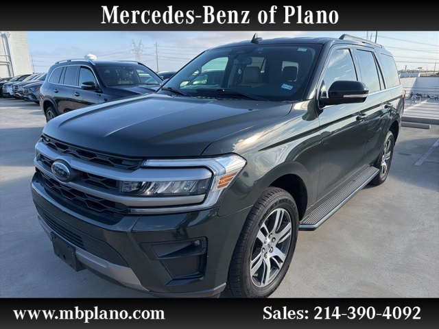 2022 Ford Expedition XLT's photo