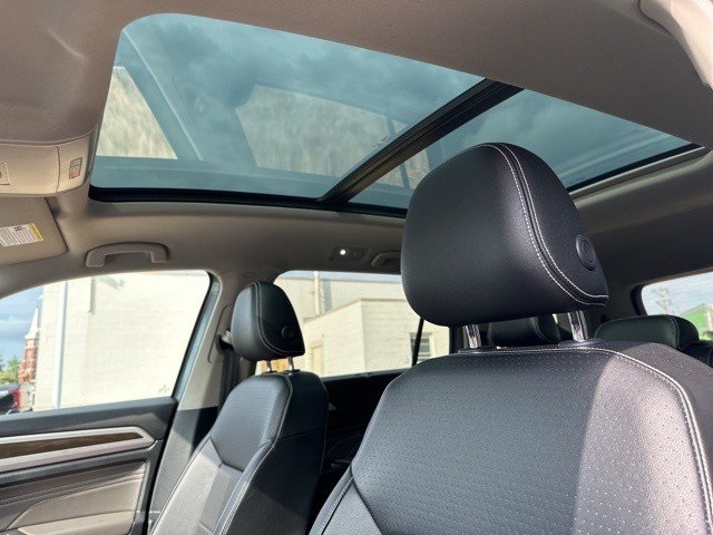 2022 Volkswagen Atlas V6 SE Technology photo 16