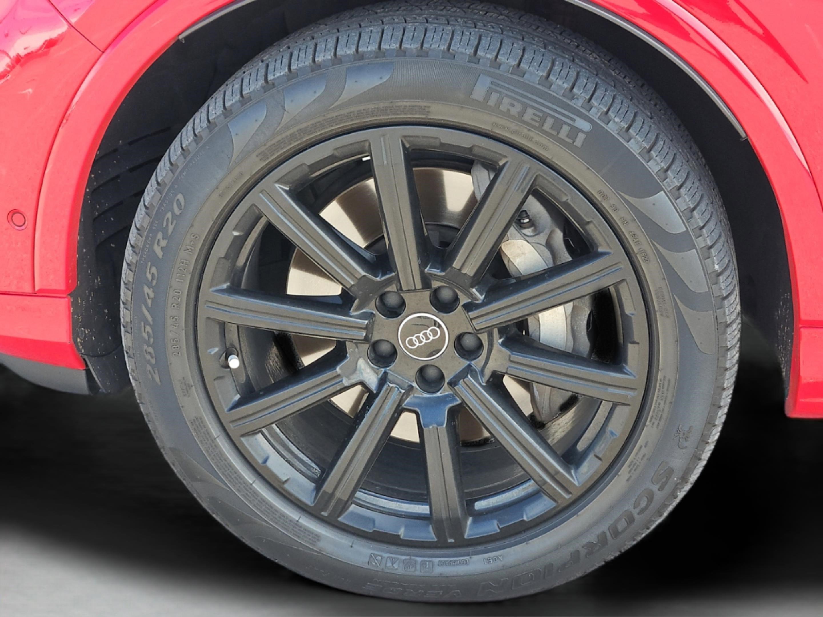 2021 Audi Q7 55 Prestige photo 7