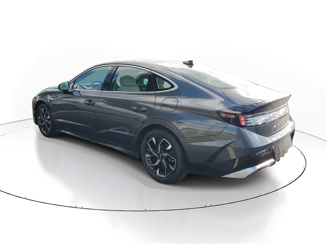 2024 Hyundai Sonata SEL photo 3
