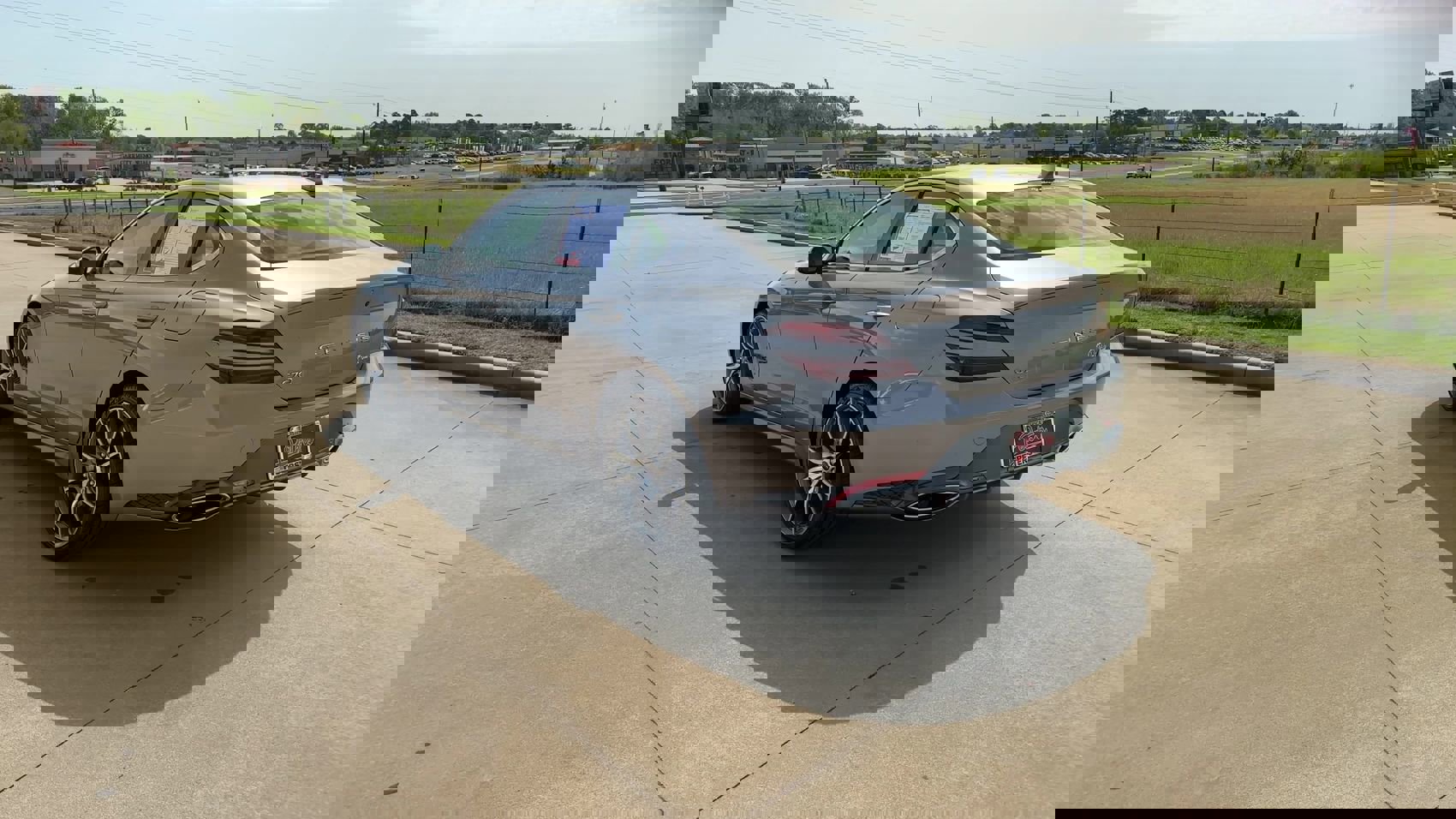 2024 Genesis G70 2.5T photo 6