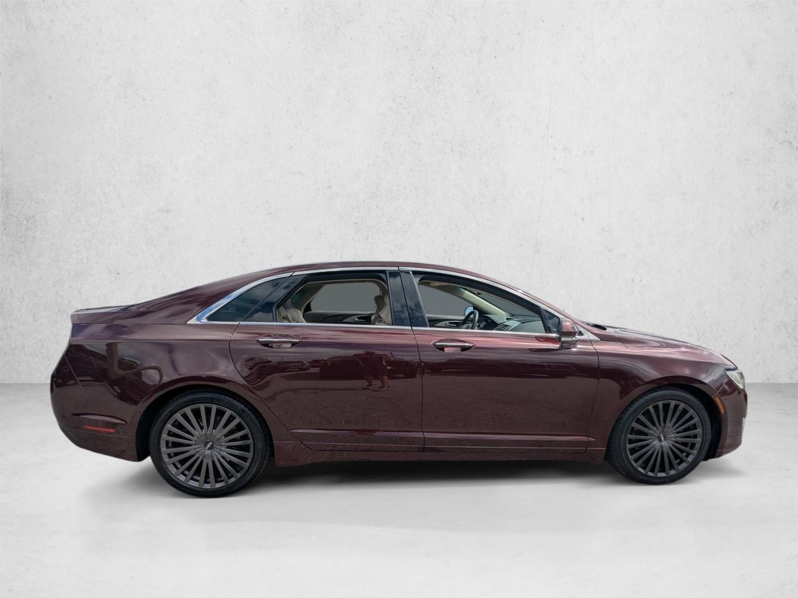 2017 Lincoln MKZ Reserve photo 4
