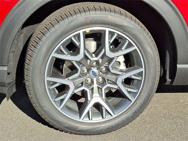 2025 Ford Explorer Platinum photo 3