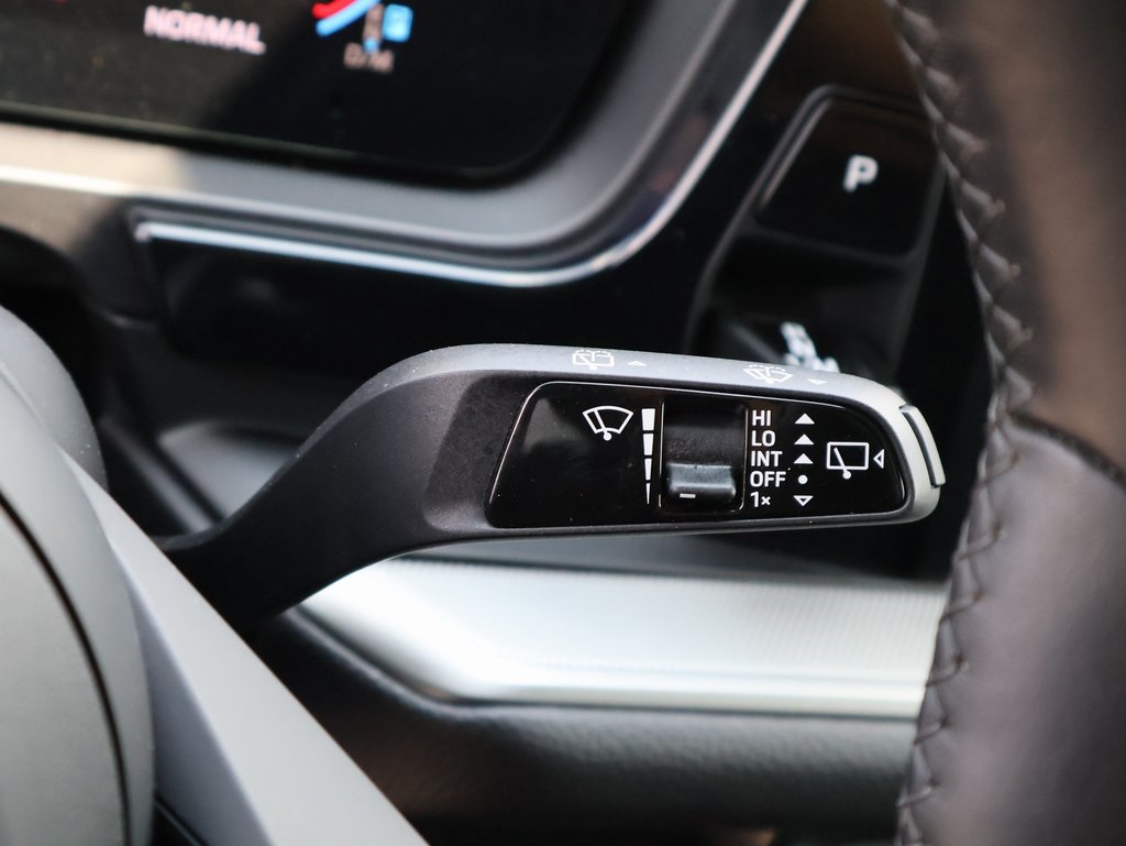 2024 Porsche Cayenne S photo 29