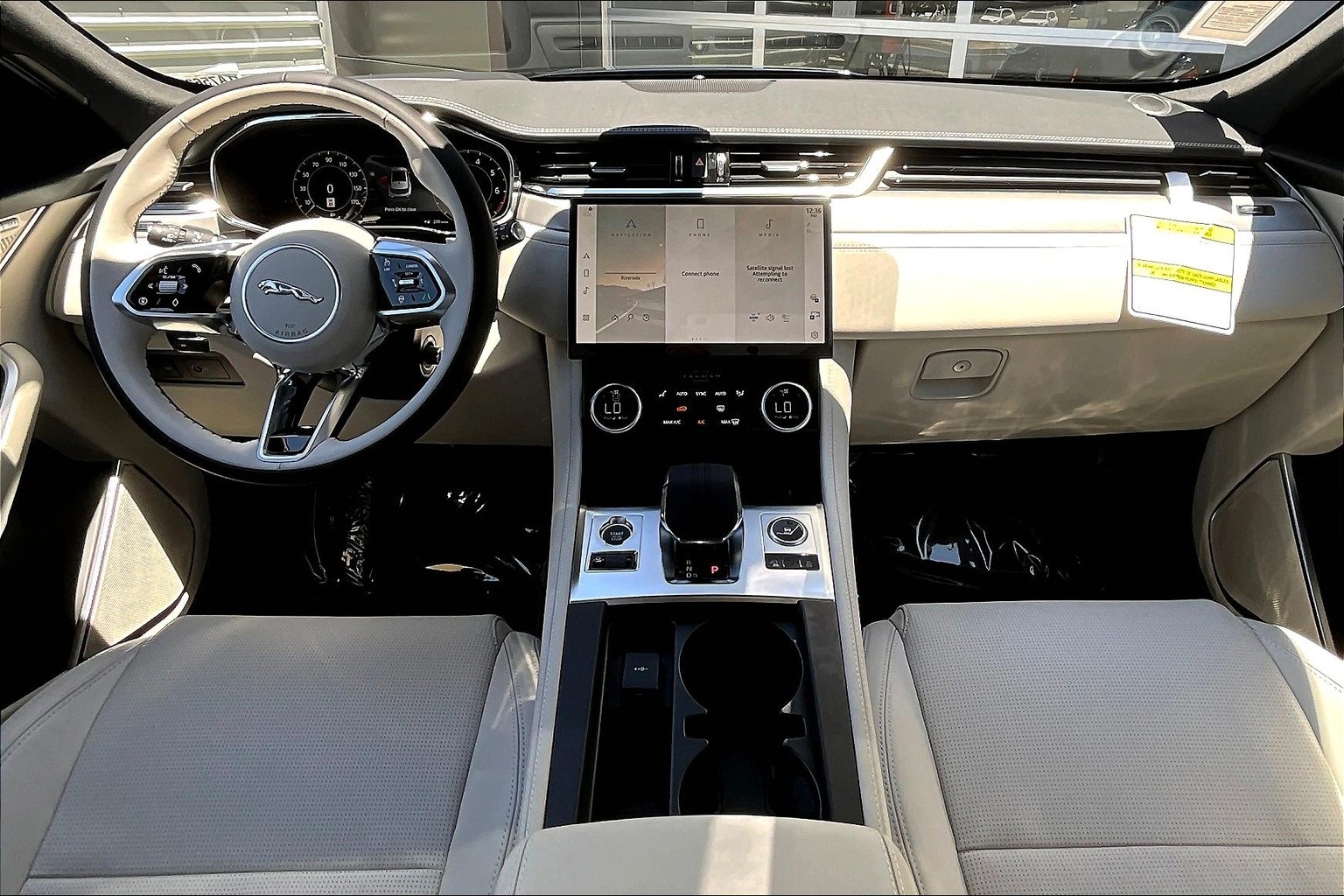 2026 Jaguar F-PACE P250 R-Dynamic S photo 4