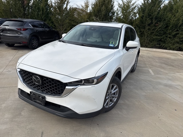 2022 Mazda CX-5 S Preferred package's photo