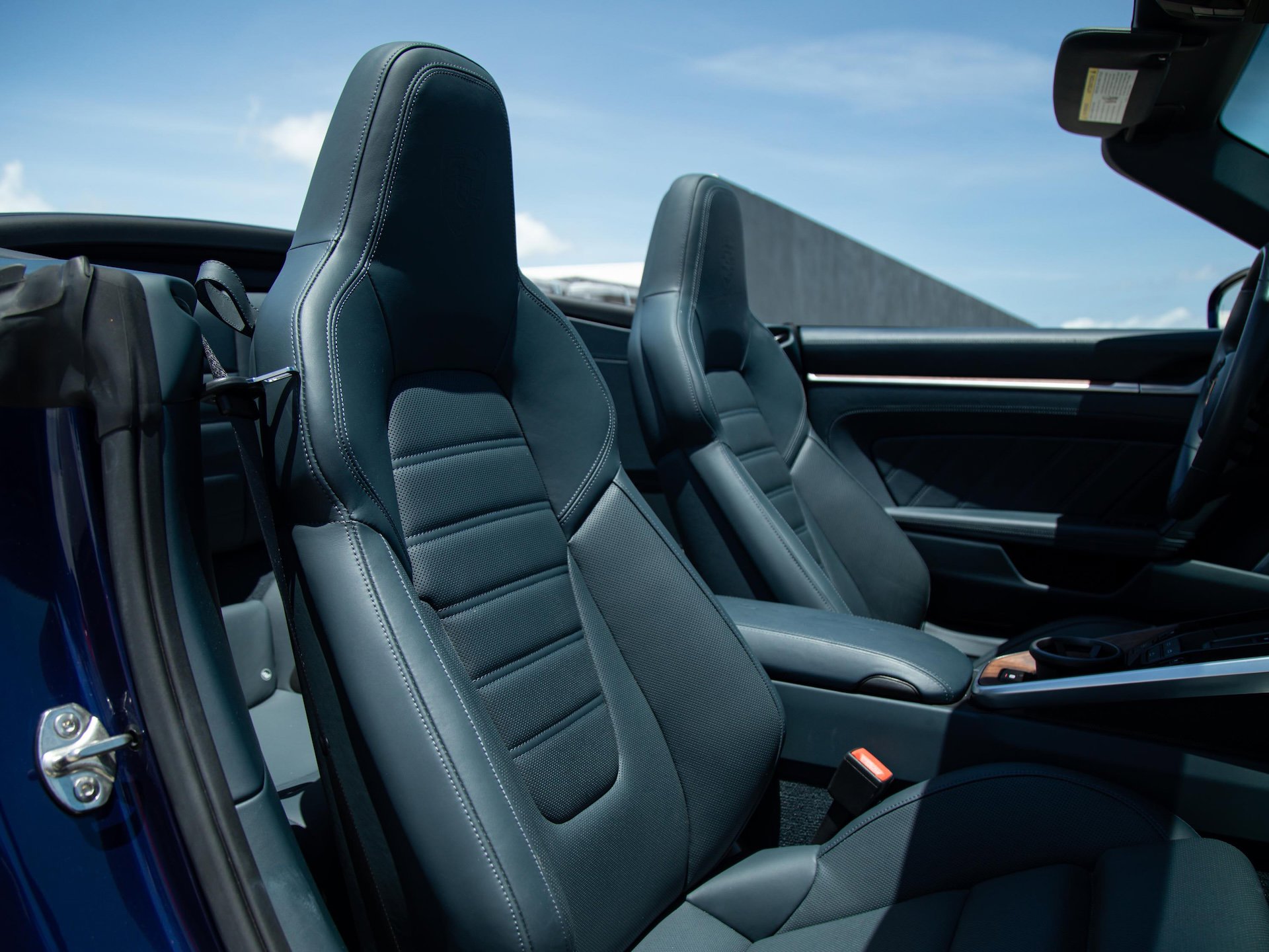 2022 Porsche 911 Turbo S Cabriolet photo 25
