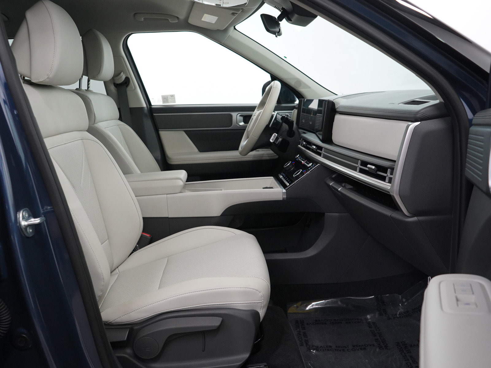 2025 Hyundai Santa Fe SEL photo 11