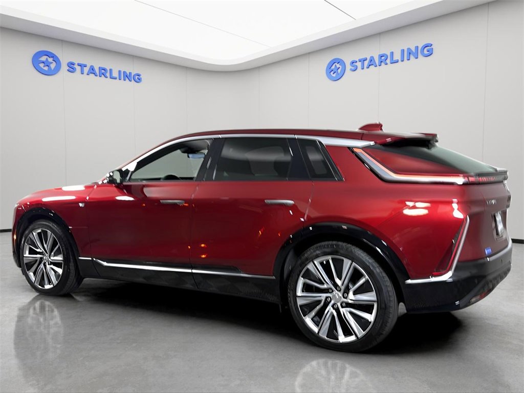 2024 Cadillac Lyriq Luxury photo 4