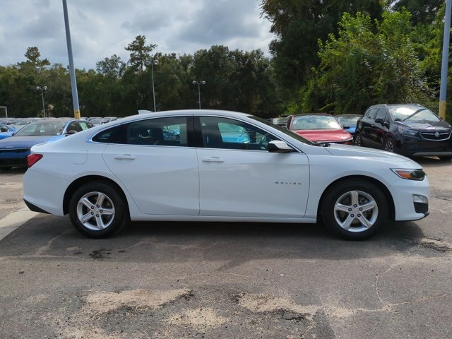 2023 Chevrolet Malibu 1LT photo 2