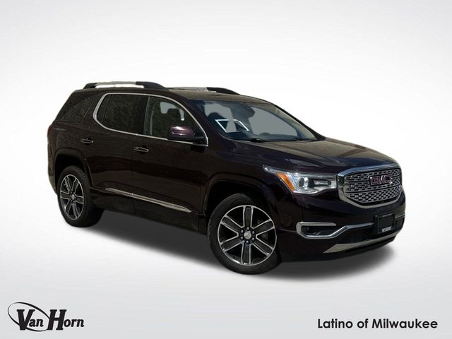 2017 GMC Acadia Denali's photo