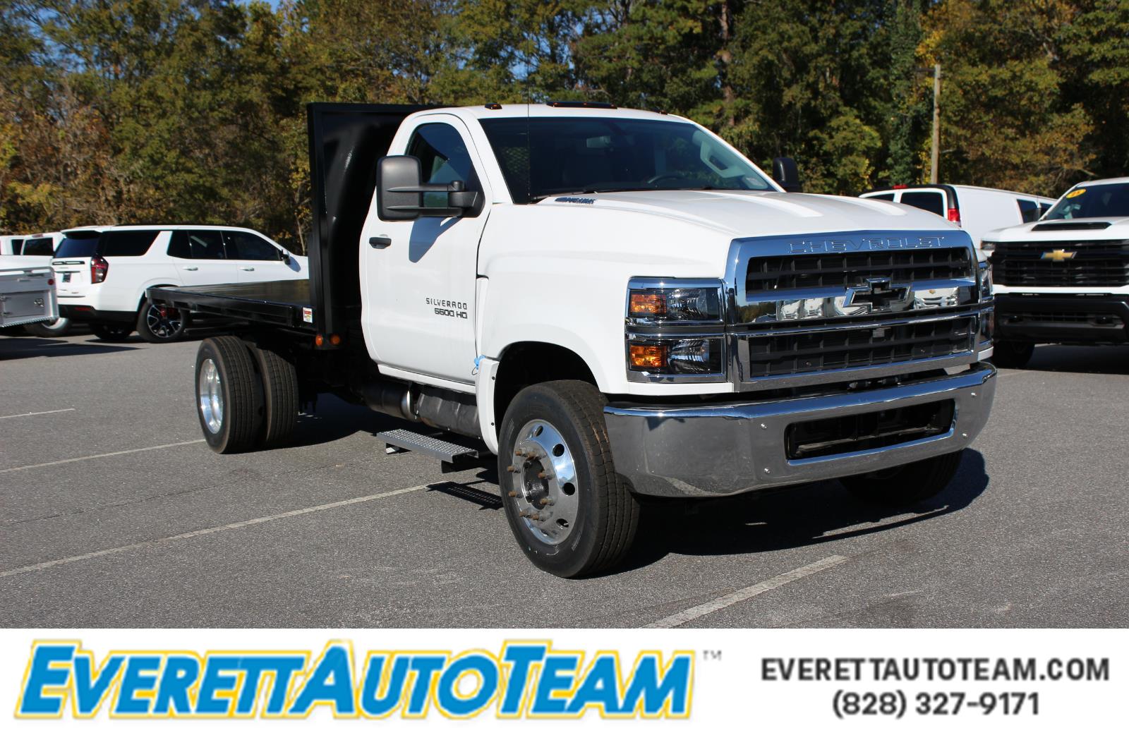 2024 Chevrolet Silverado 4500 Medium Duty Chassis Cab Work Truck's photo