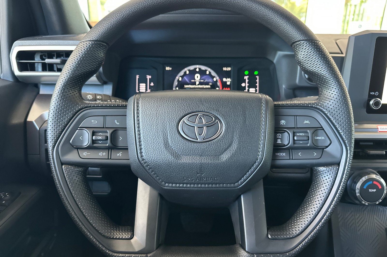 2025 Toyota Tacoma SR5 photo 19