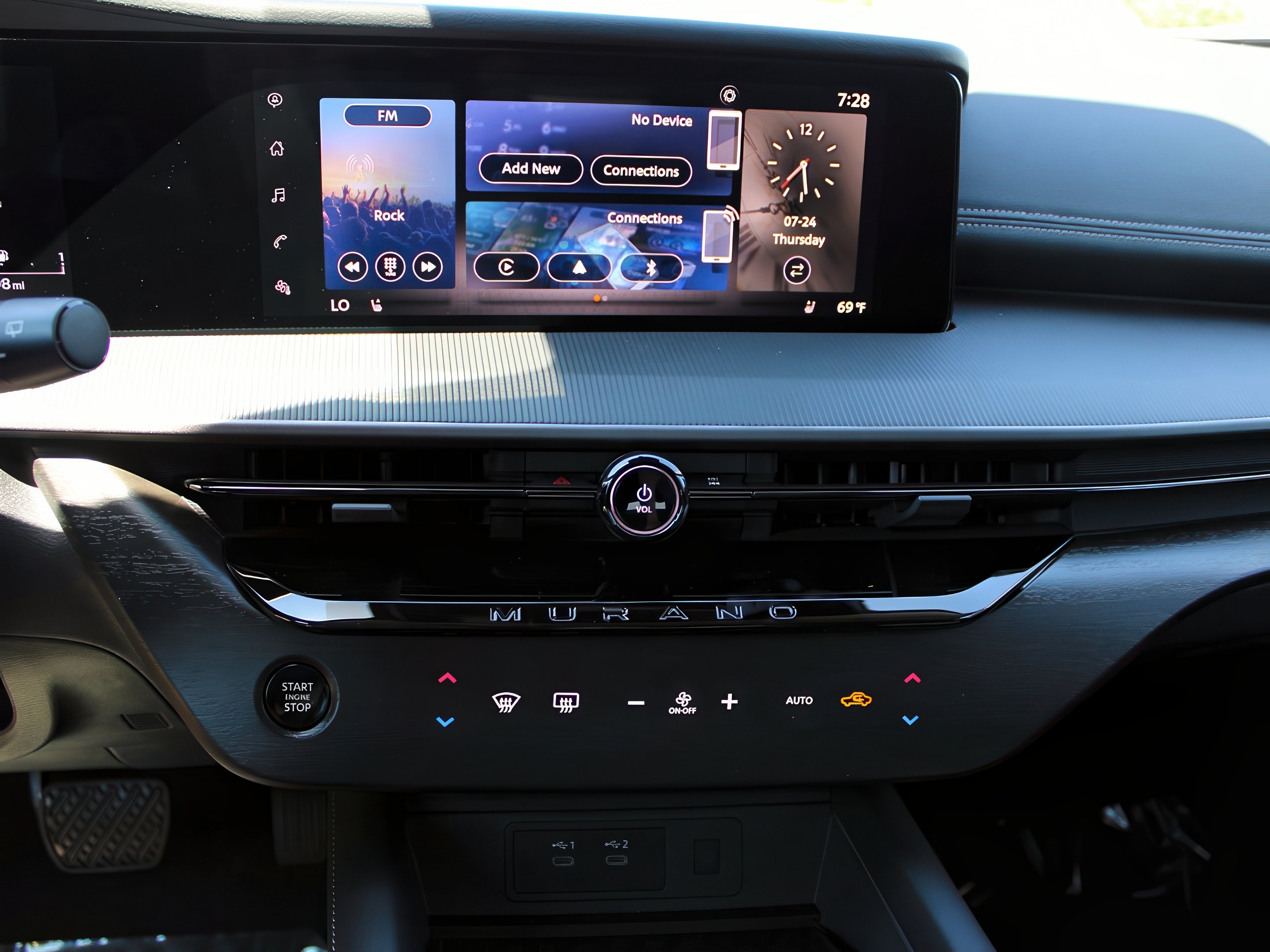 2025 Nissan Murano SV photo 17