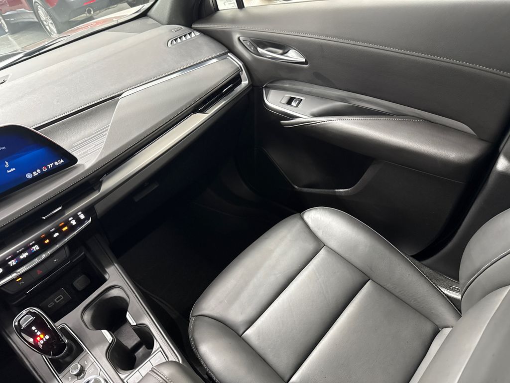 2025 Cadillac XT4 Premium Luxury photo 25