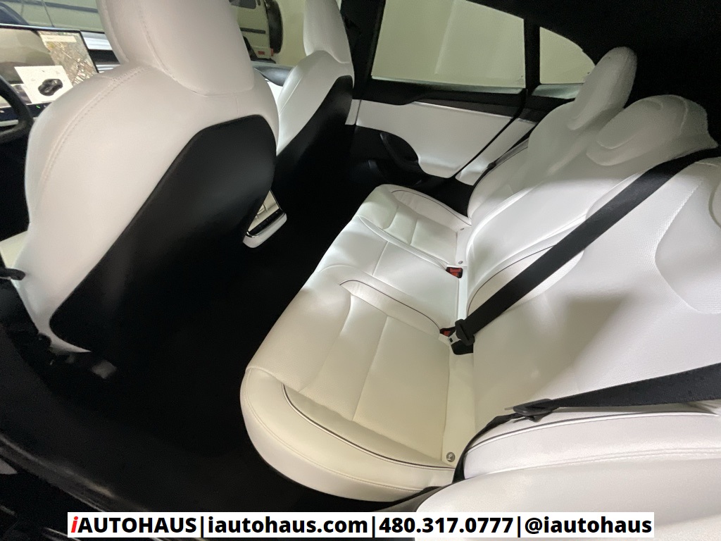 2023 Tesla Model S Plaid photo 14