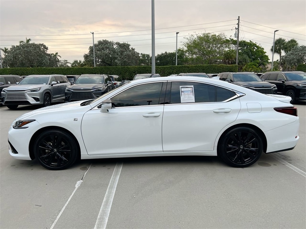 2023 Lexus ES 350 F SPORT photo 4