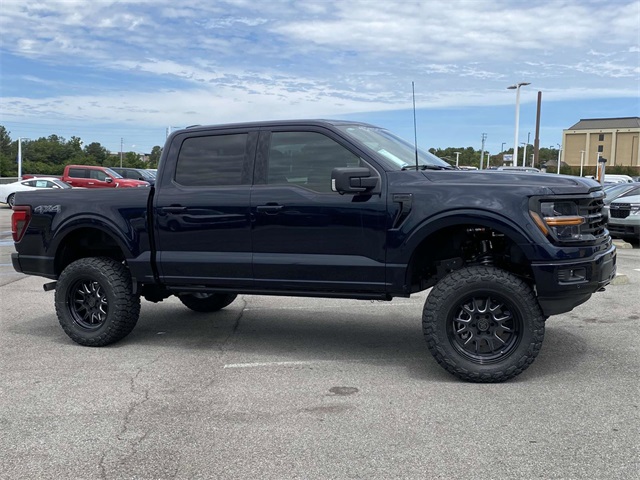 2025 Ford F-150 XLT photo 3