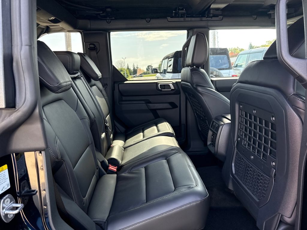 2025 Ford Bronco Badlands photo 11