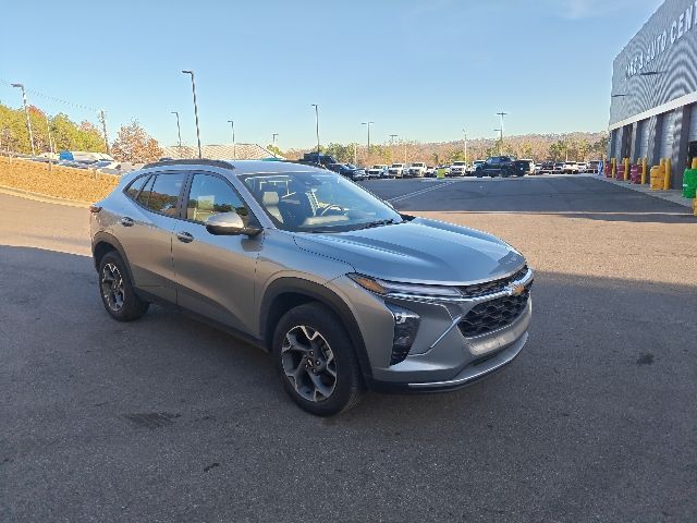 2024 Chevrolet Trax LT's photo