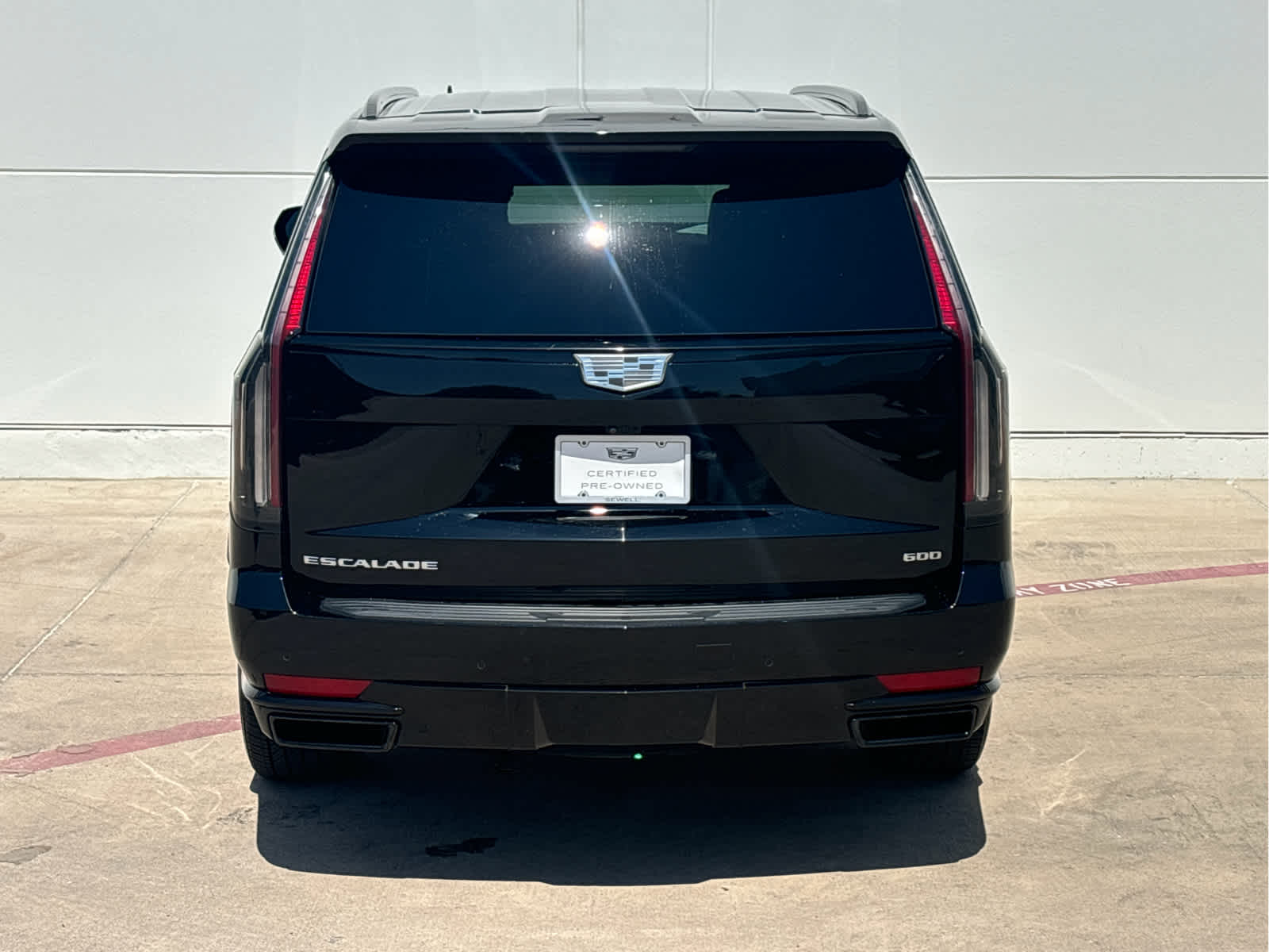 2023 Cadillac Escalade Sport photo 3