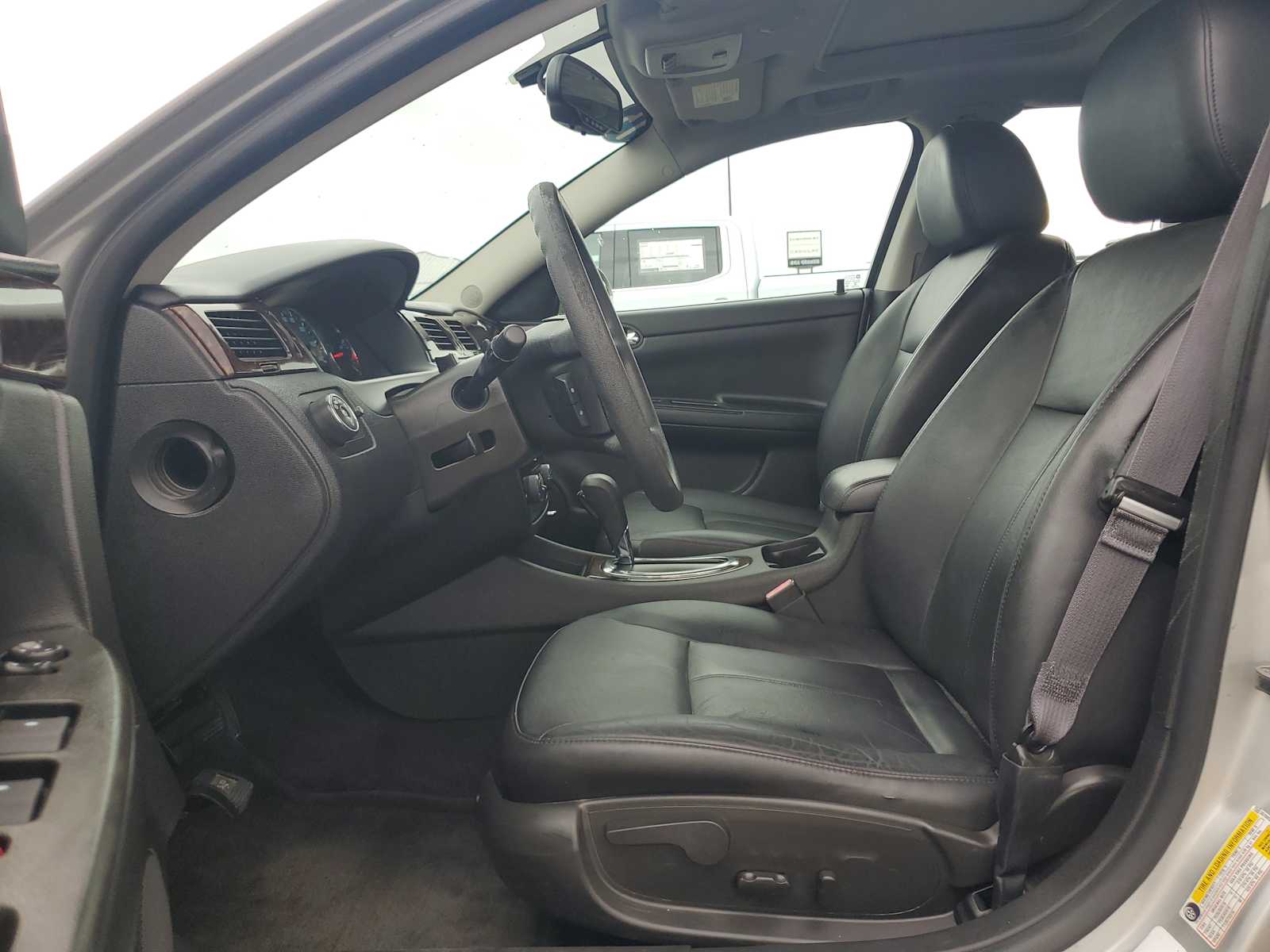 2015 Chevrolet Impala Limited LTZ Fleet photo 14