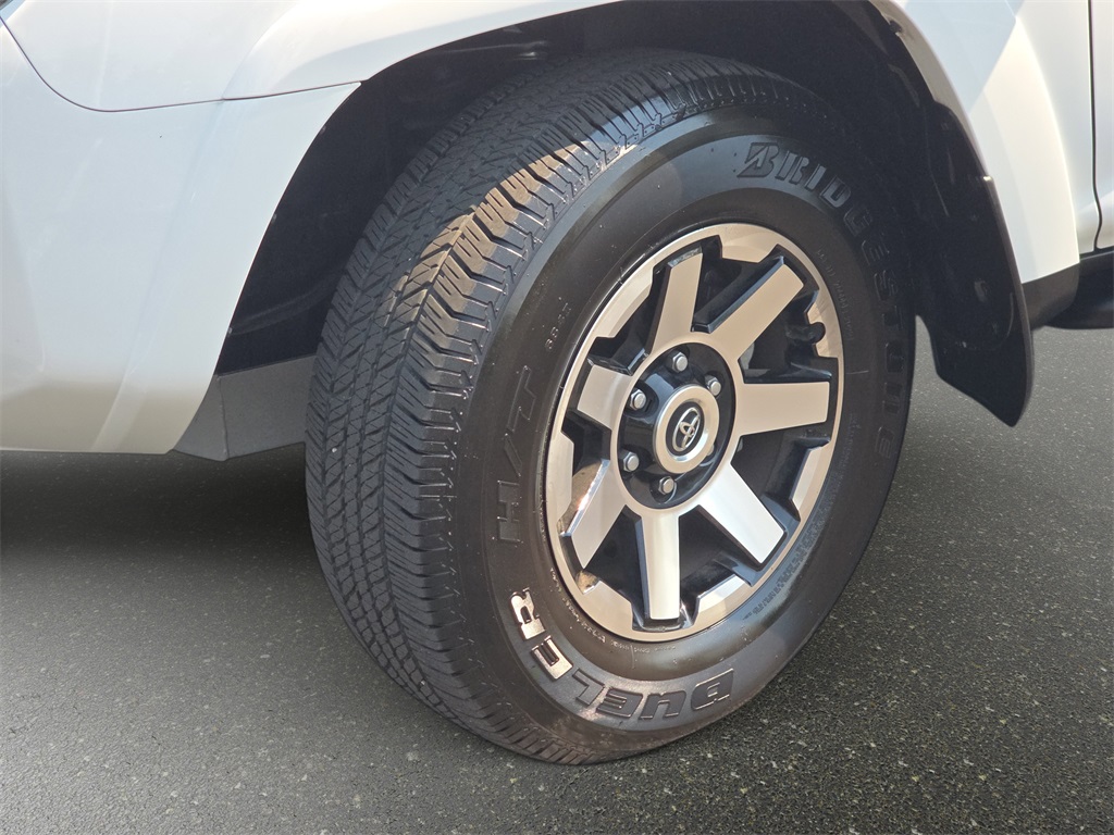 2023 Toyota 4Runner TRD Off-Road Premium photo 30