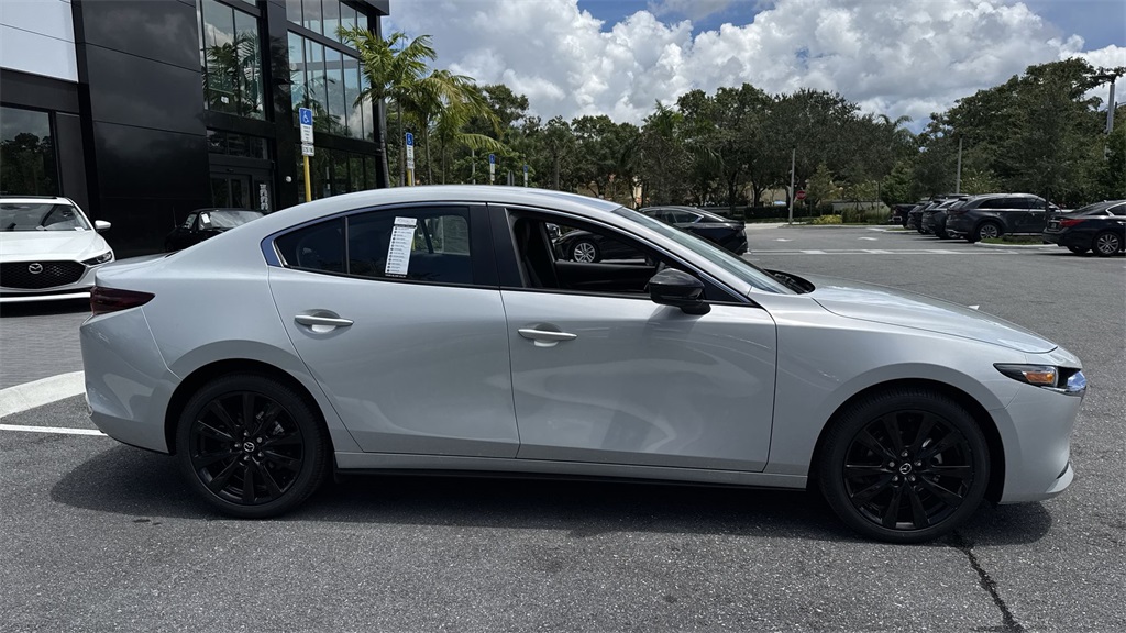 2025 Mazda Mazda3 2.5 Select Sport photo 5