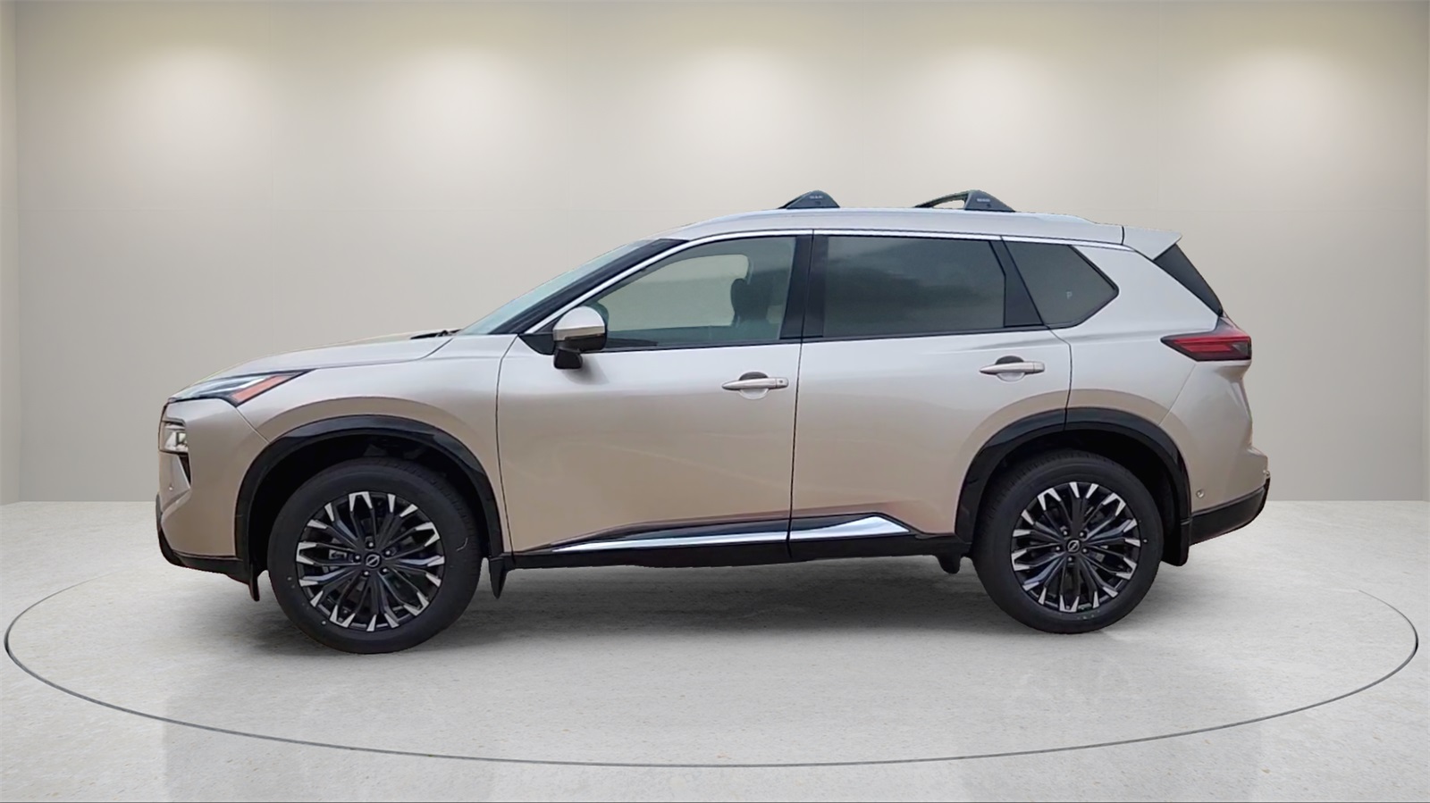 2025 Nissan Rogue Platinum photo 4