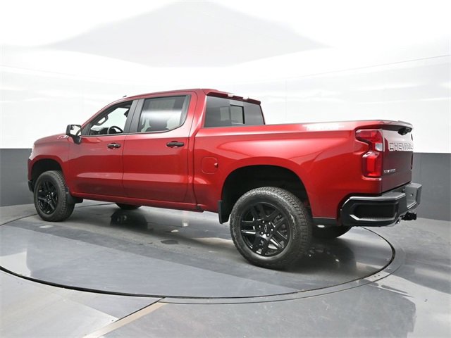 2025 Chevrolet Silverado 1500 LT Trail Boss photo 2