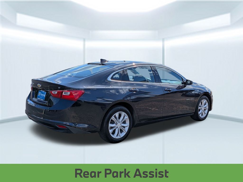 2023 Chevrolet Malibu 1LT photo 4