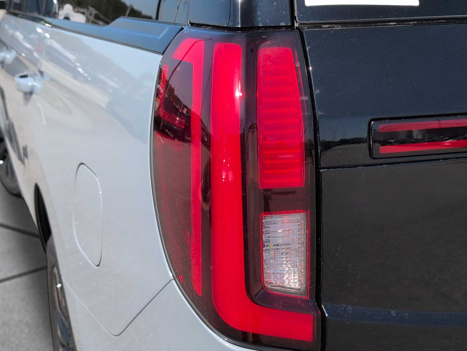 2025 Ford Expedition Platinum photo 3