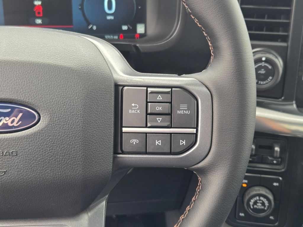 2025 Ford F-150 Lariat photo 35