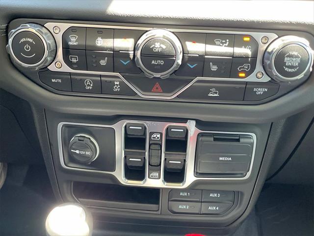 2025 Jeep Gladiator Sport S photo 13