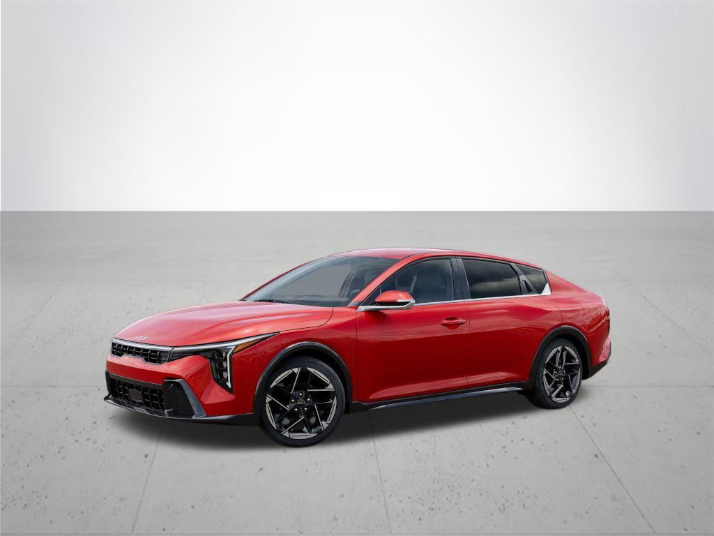 2025 Kia K4 GT-Line photo 2